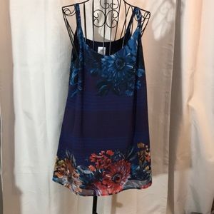 CAbi    Artist Cami   #3434    NWT     Med